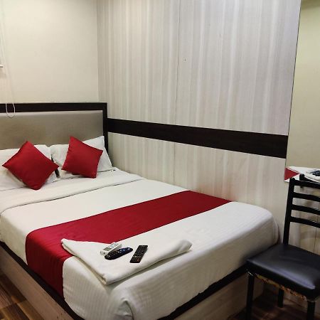 Hotel Happyland 뭄바이 외부 사진