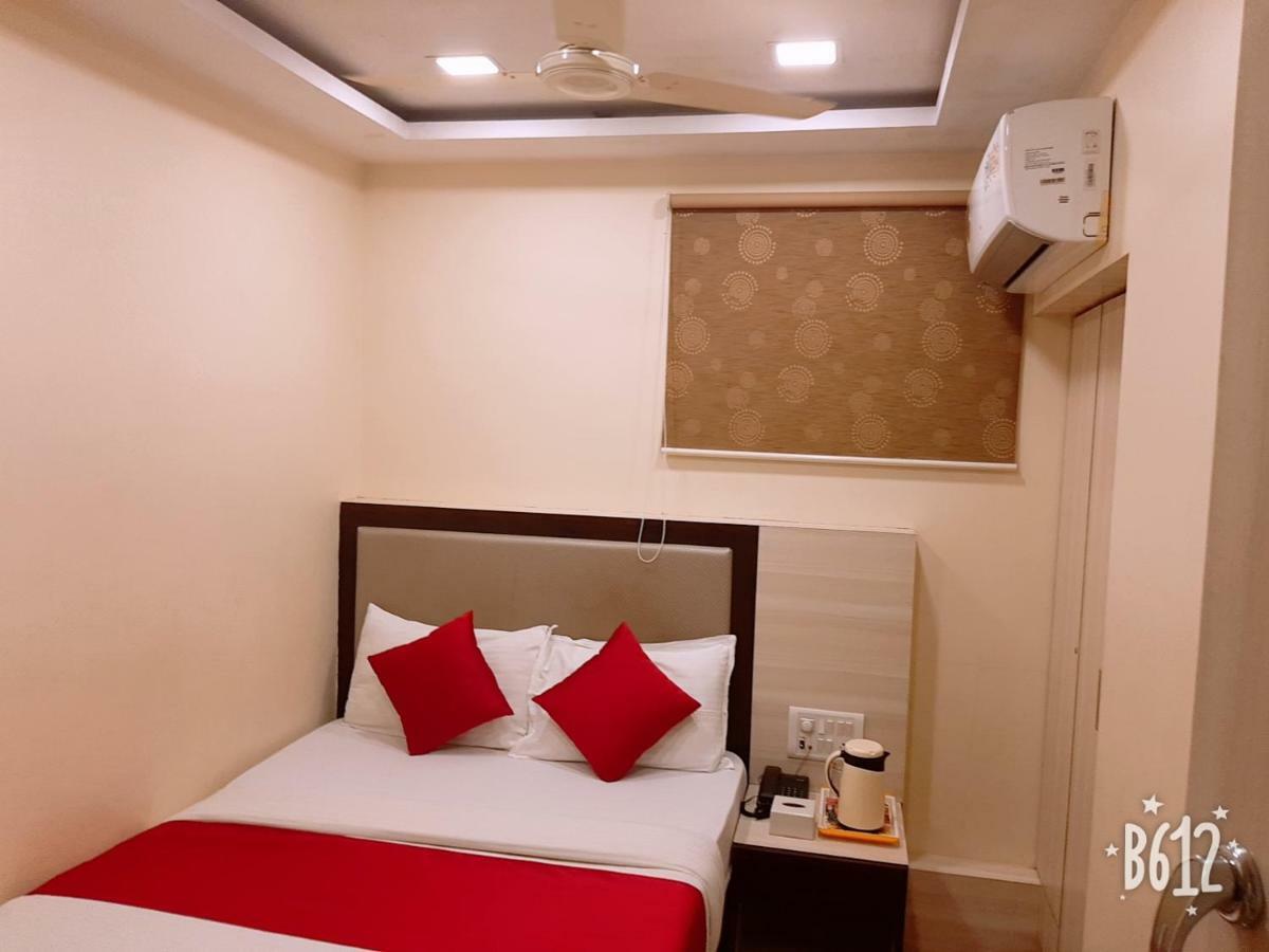 Hotel Happyland 뭄바이 외부 사진