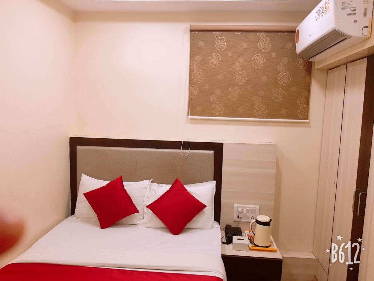 Hotel Happyland 뭄바이 외부 사진