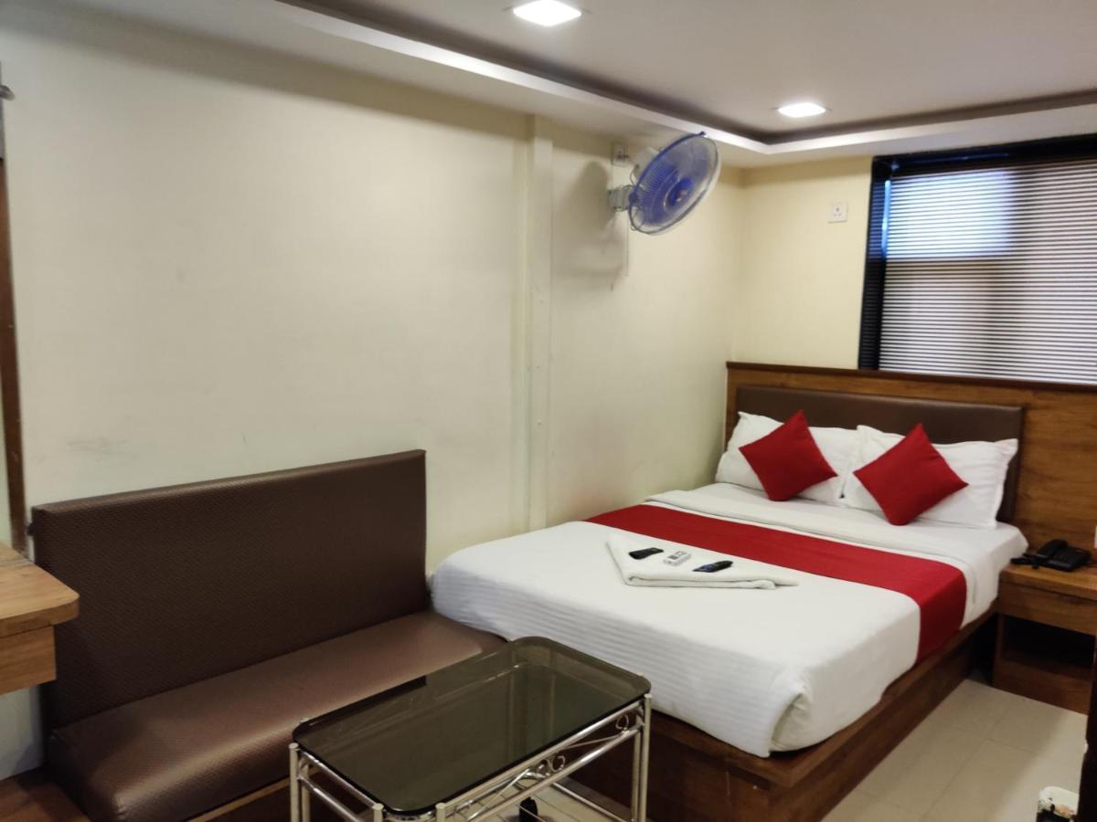 Hotel Happyland 뭄바이 외부 사진