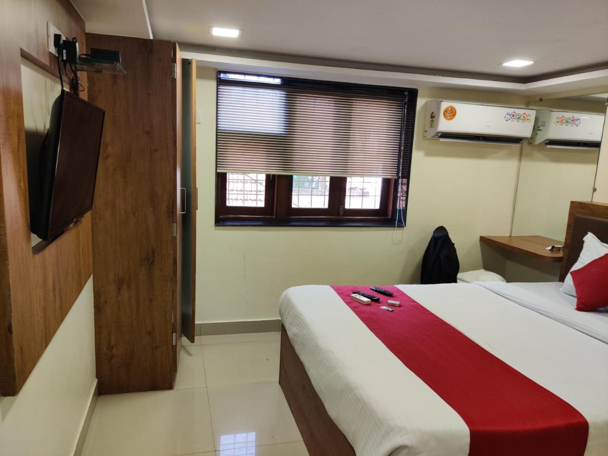 Hotel Happyland 뭄바이 외부 사진
