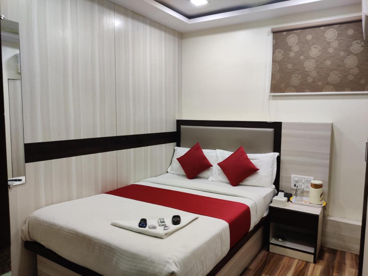 Hotel Happyland 뭄바이 외부 사진